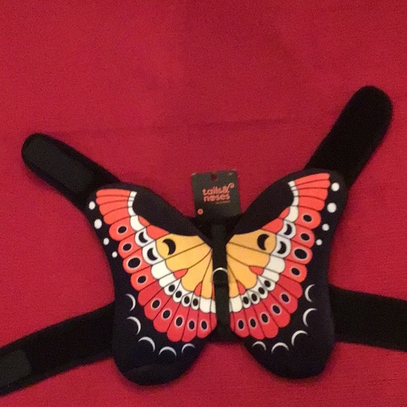 Monarch Butterfly Dog Halloween Costume - Picture 5 of 7